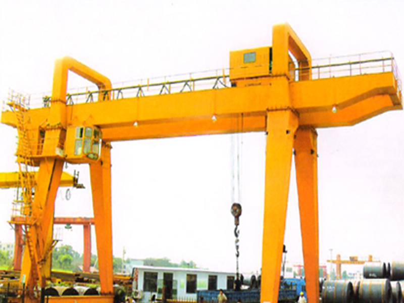 MG型電動雙主梁門式起重機(jī)